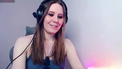 Tracy online show from 02/12/25, 09:42