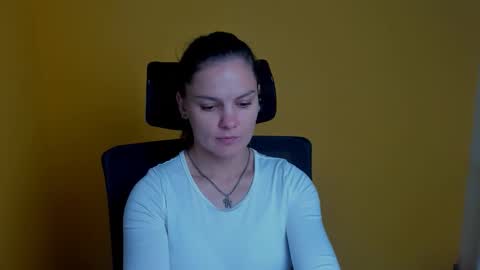 Olivia online show from 09/25/25, 06:28