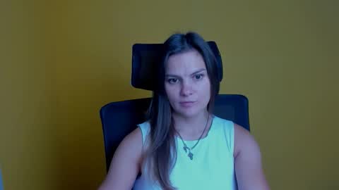 Olivia online show from 09/26/25, 11:25