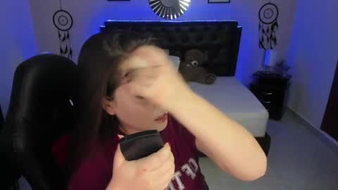 Olivia jones online show from 09/23/25, 02:31