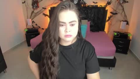 Olivia jones online show from 10/15/25, 12:05