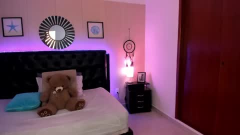 Olivia jones online show from 03/20/26, 02:11