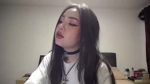 Paris online show from 03/17/26, 08:12