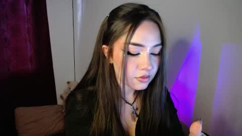 Paris online show from 03/30/26, 10:33