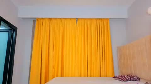 Snapshot of _pashah chatting on 04/24/26, 02:14 PASHAH online show from 04/24/26, 02:14