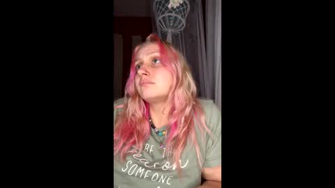 Snapshot of _peaceoutgirlscout_ chatting on 09/21/25, 01:51 _peaceoutgirlscout_ online show from 09/21/25, 01:51