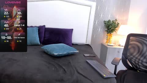 Snapshot of _peach1_ chatting on 01/09/25, 06:26  peach1  online show from 01/09/25, 06:26