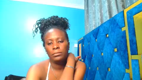 Peach online show from 03/10/25, 06:23