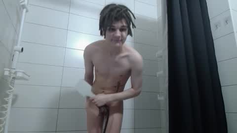 Snapshot of _peachtree_ chatting on 12/18/25, 04:40 Willie online show from 12/18/25, 04:40