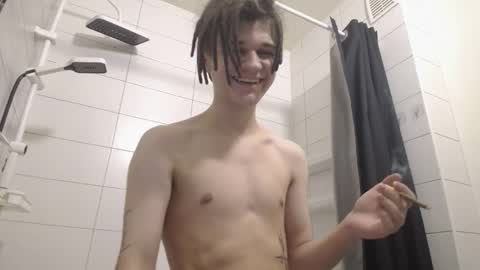 Snapshot of _peachtree_ chatting on 02/23/26, 03:26 Willie online show from 02/23/26, 03:26