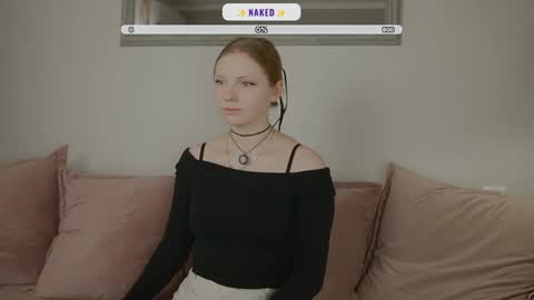 Snapshot of _penisflytrap_ chatting on 04/19/26, 10:47 Viktoria online show from 04/19/26, 10:47