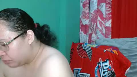 Snapshot of _pinayglamourbum_143xxx_ chatting on 04/12/26, 11:37 Pinaylovelybum online show from 04/12/26, 11:37