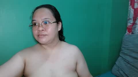Snapshot of _pinayglamourbum_143xxx_ chatting on 05/20/26, 08:31 Pinaylovelybum online show from 05/20/26, 08:31