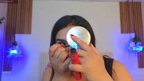 Snapshot of _poison_sweet chatting on 03/07/26, 08:17 Laura online show from 03/07/26, 08:17