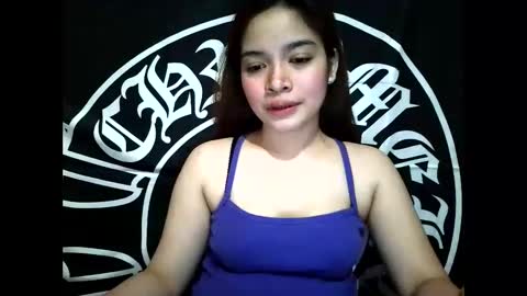 Snapshot of _preciousmoira chatting on 04/16/26, 12:50 _preciousmoira online show from 04/16/26, 12:50