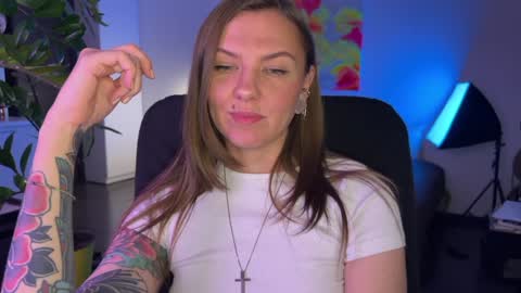  HADLY today day-off see u online 0112  online show from 12/14/24, 05:25