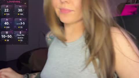  HADLY today day-off see u online 0112  online show from 01/06/25, 05:49