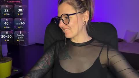  HADLY today day-off see u online 0112  online show from 01/26/25, 06:27