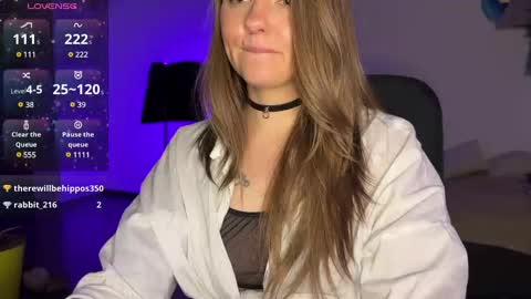  HADLY today day-off see u online 0112  online show from 02/03/25, 08:24