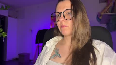  HADLY today day-off see u online 0112  online show from 02/13/25, 06:27