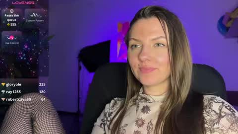  HADLY today day-off see u online 0112  online show from 02/17/25, 08:47