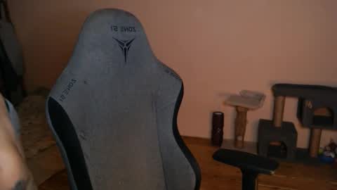 Vampire online show from 11/06/25, 09:37