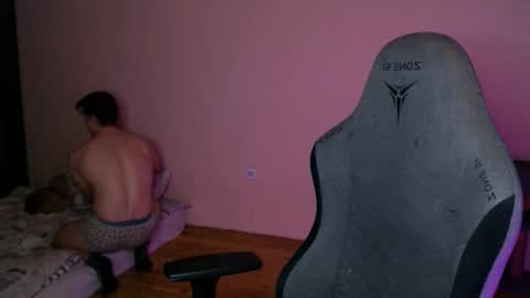 Snapshot of _purrari chatting on 02/16/26, 10:39 Vampire online show from 02/16/26, 10:39