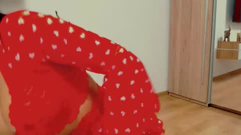 Sarah online show from 10/03/25, 08:17