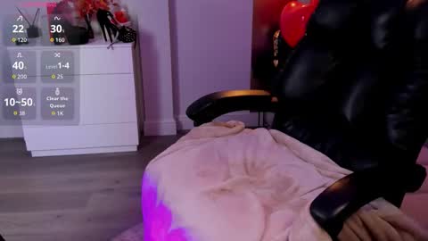 Snapshot of _r_i_n_a_ chatting on 03/13/26, 01:34 Rina online show from 03/13/26, 01:34