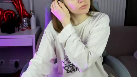 Snapshot of _r_i_n_a_ chatting on 04/04/26, 01:04 Rina online show from 04/04/26, 01:04