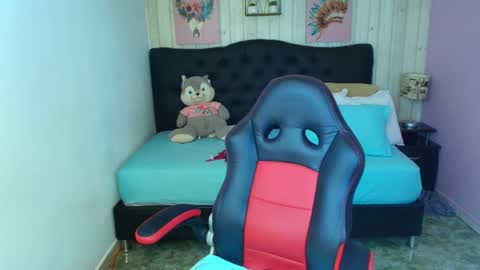 Rachel Jones  online show from 01/17/26, 10:35