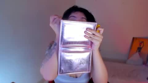 Stefany online show from 09/17/25, 07:54