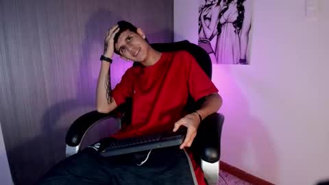 Snapshot of _realwav chatting on 10/30/25, 07:54 wav online show from 10/30/25, 07:54