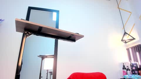 rebecca online show from 11/11/25, 04:40