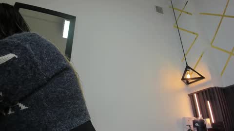 rebecca online show from 11/19/25, 03:45