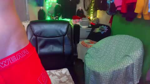 REDxxx online show from 12/23/24, 07:41