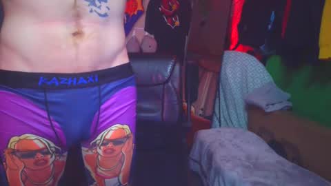 REDxxx online show from 01/05/25, 08:22