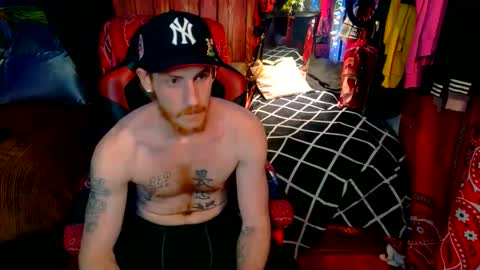 Snapshot of _redxxx chatting on 04/12/26, 10:04 REDxxx online show from 04/12/26, 10:04