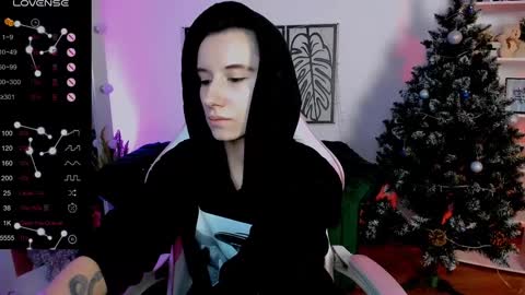 Snapshot of _rein_ramm chatting on 01/06/25, 06:03 Rein online show from 01/06/25, 06:03