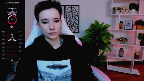 Snapshot of _rein_ramm chatting on 02/08/25, 09:35 Rein online show from 02/08/25, 09:35
