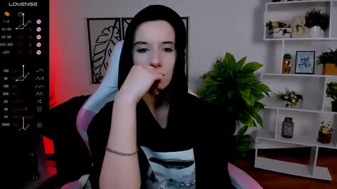 Snapshot of _rein_ramm chatting on 02/18/25, 12:17 Rein online show from 02/18/25, 12:17