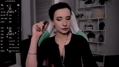 Snapshot of _rein_ramm chatting on 10/26/25, 08:04 Rein online show from 10/26/25, 08:04