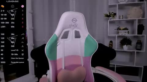 Snapshot of _rein_ramm chatting on 11/06/25, 06:31 Rein online show from 11/06/25, 06:31