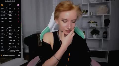 Snapshot of _rein_ramm chatting on 11/18/25, 06:23 Rein online show from 11/18/25, 06:23