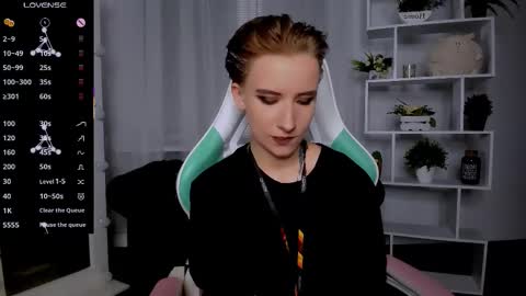 Snapshot of _rein_ramm chatting on 11/22/25, 05:56 Rein online show from 11/22/25, 05:56