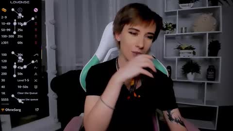 Snapshot of _rein_ramm chatting on 11/27/25, 06:43 Rein online show from 11/27/25, 06:43