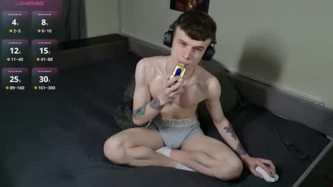 Snapshot of _reisy_ chatting on 04/25/26, 10:18 Reisy online show from 04/25/26, 10:18