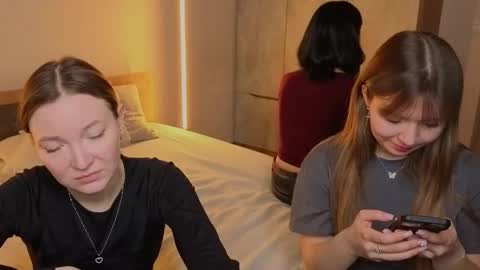 LISSAPVT IS OPEN online show from 02/26/26, 04:17