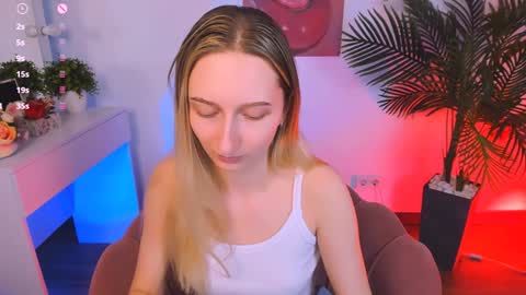 I am Rina online show from 01/31/25, 12:40