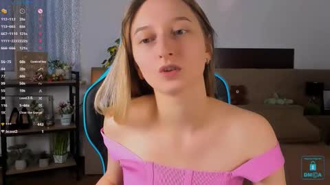 I am Rina online show from 11/19/25, 06:46